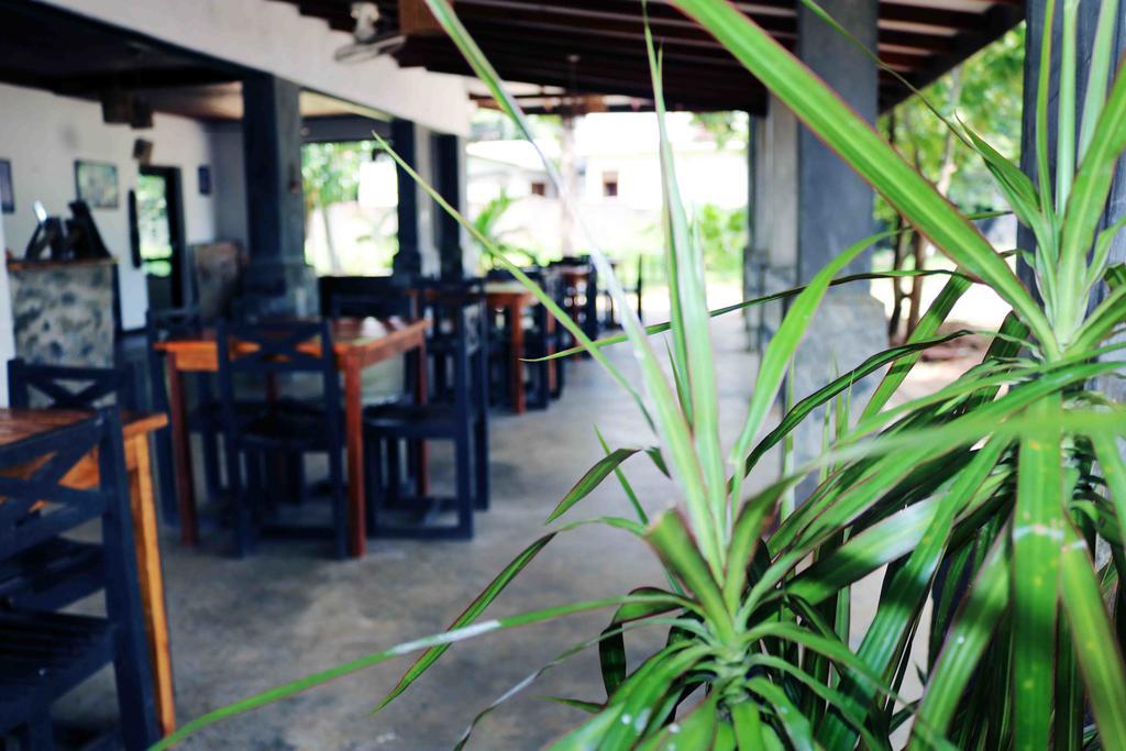 Manel Guest House Polonnaruwa Esterno foto