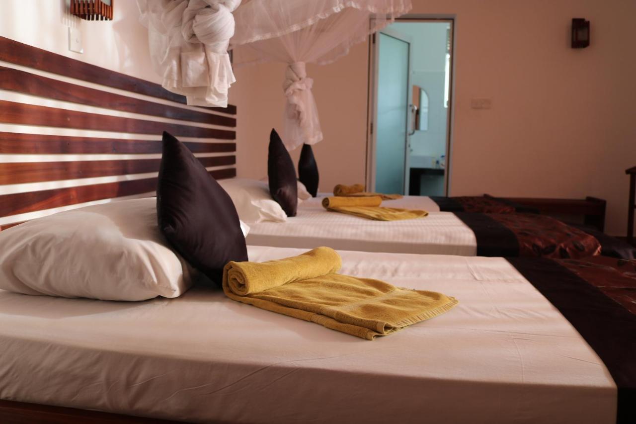 Manel Guest House Polonnaruwa Esterno foto